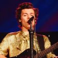 It turns out that coming out in the presence of Harry Styles is the latest fashion. During Styles’ show on Sunday at Wembley Stadium, the gender-bending music artist helped a […]