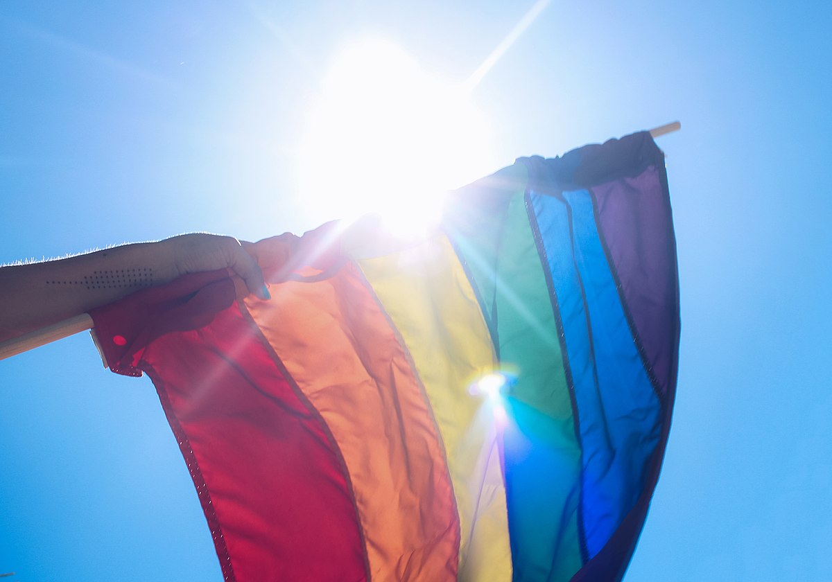 A small Florida town in Miami-Dade County has defied the wishes of its mayor to celebrate Pride Month and fly the rainbow flag. Despite the opposition of Surfside Mayor Shlomo […]